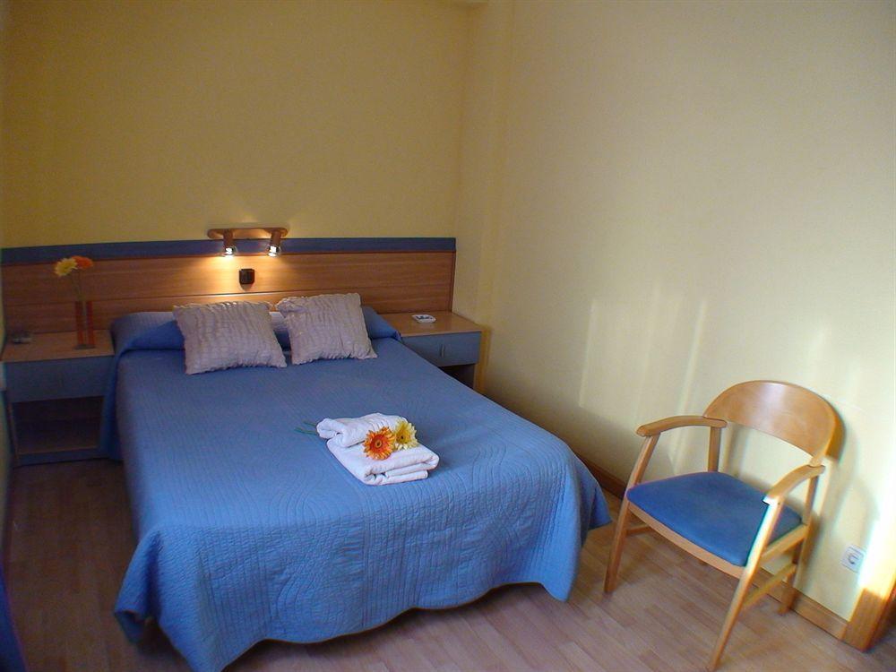 סרגוסה Hostal El Carmen מראה חיצוני תמונה