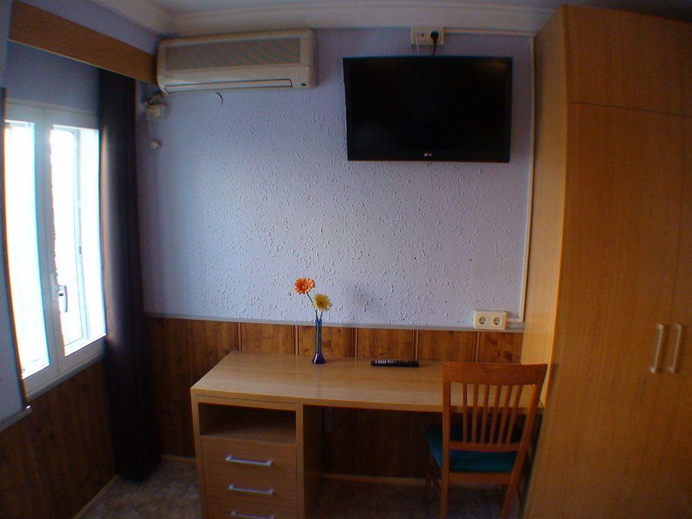 סרגוסה Hostal El Carmen מראה חיצוני תמונה