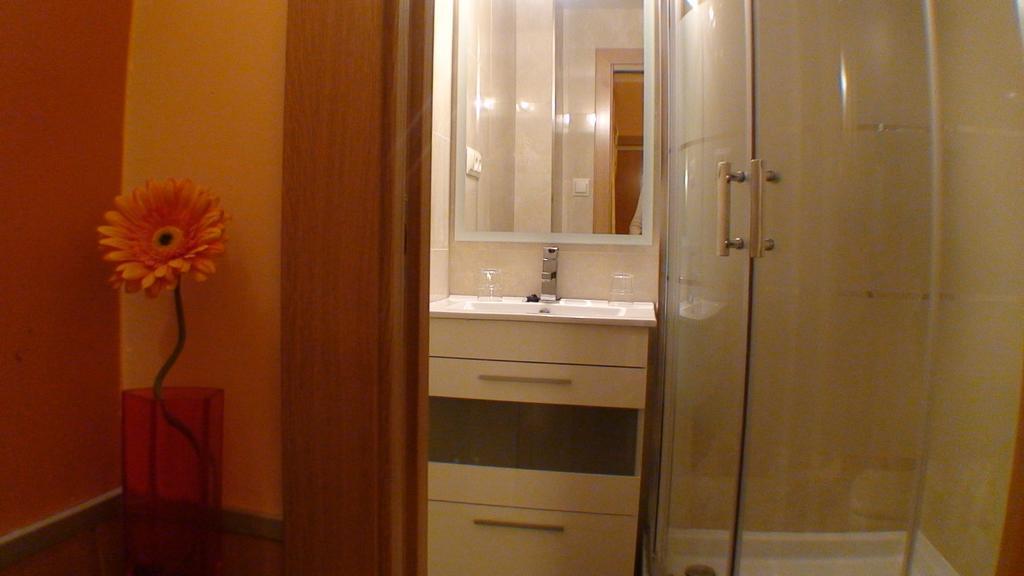 סרגוסה Hostal El Carmen מראה חיצוני תמונה