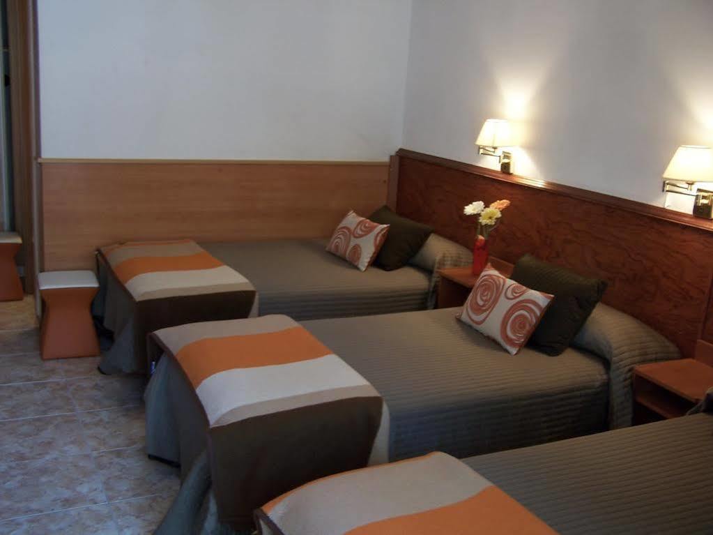 סרגוסה Hostal El Carmen מראה חיצוני תמונה